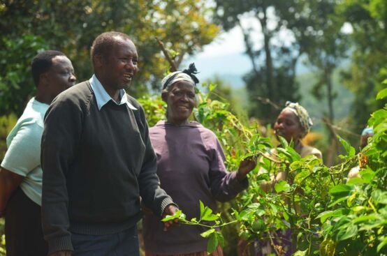 Extension Services Officer Jacob I. Chemjor advises farmers in Baringo County, Kenya, to plant drought-resistant crops. Photo: Allan Gichigi/ActionAid